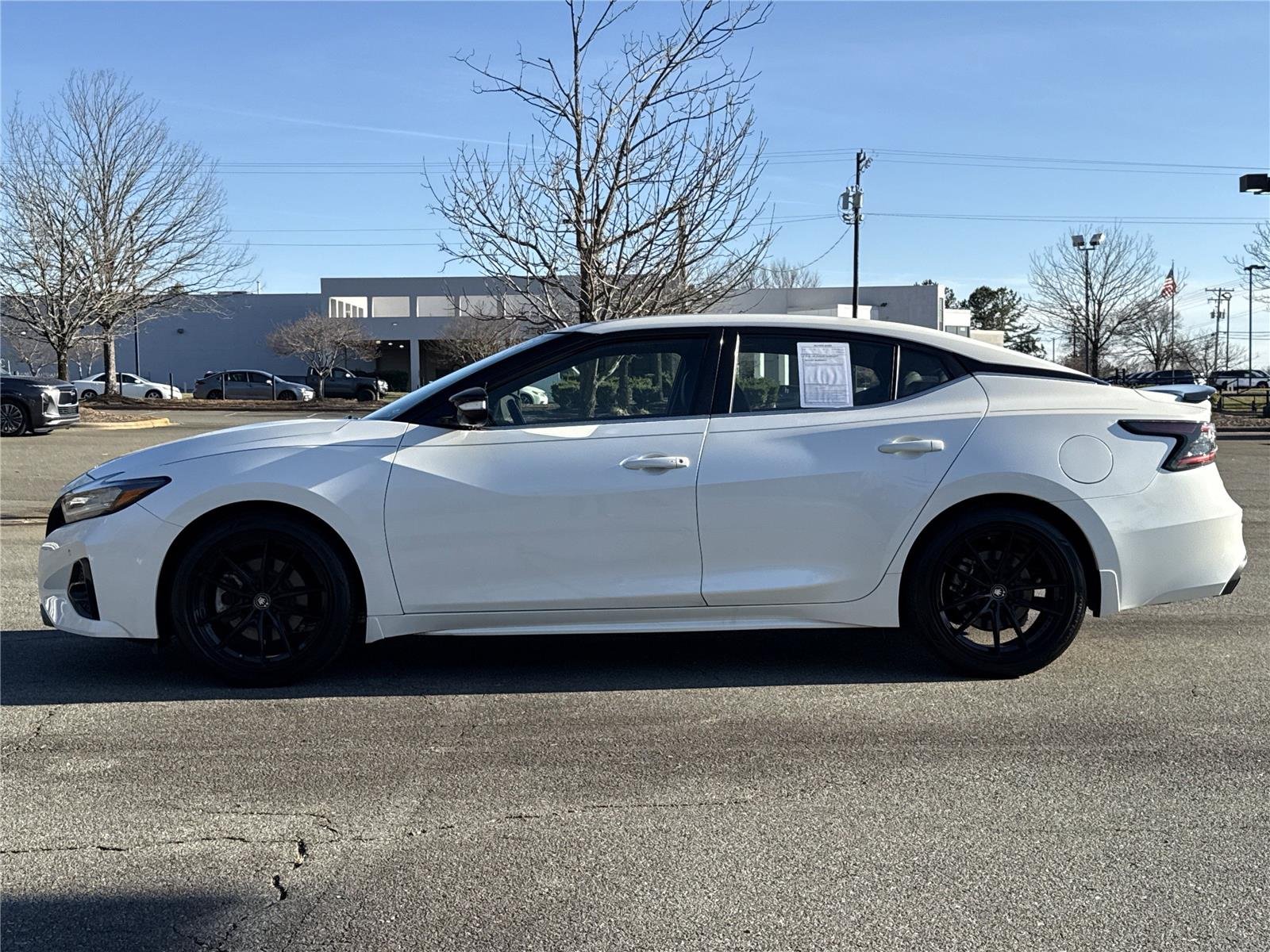 2023 Nissan Maxima SR - Photo 23