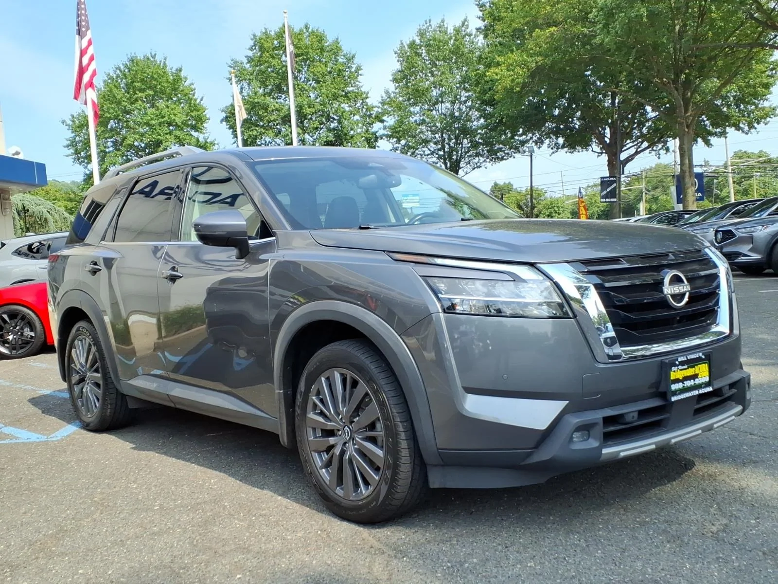 Used 2022 Gun Metallic (kad) Nissan SL image 3