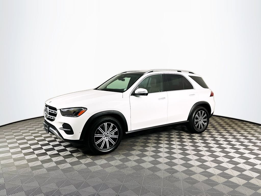 Certified Used 2024 White Mercedes-Benz GLE 450 image 2