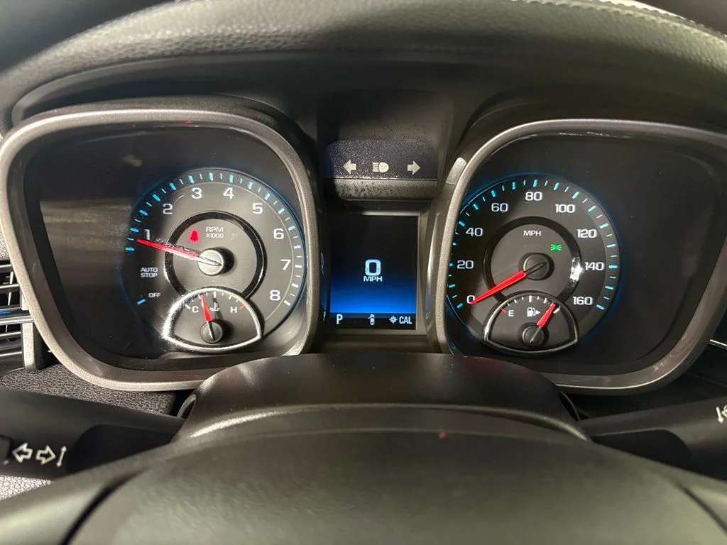Used 2015 Silver Chevrolet LT image 25