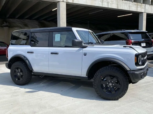 New 2026 White Ford Big Bend image 2