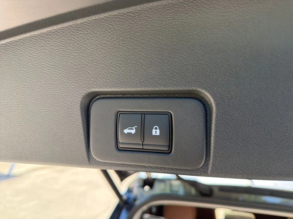 New 2026 Gun Metallic Nissan Platinum image 34