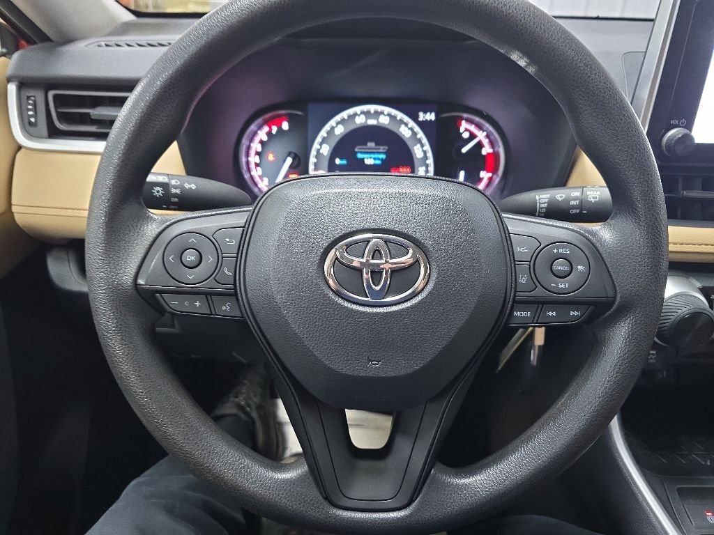 Used 2024 Pearl Toyota LE image 18