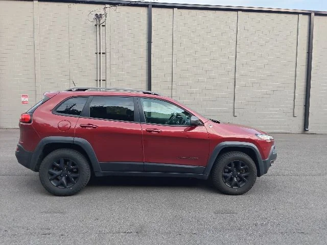Used 2017 Red Jeep Trailhawk image 2