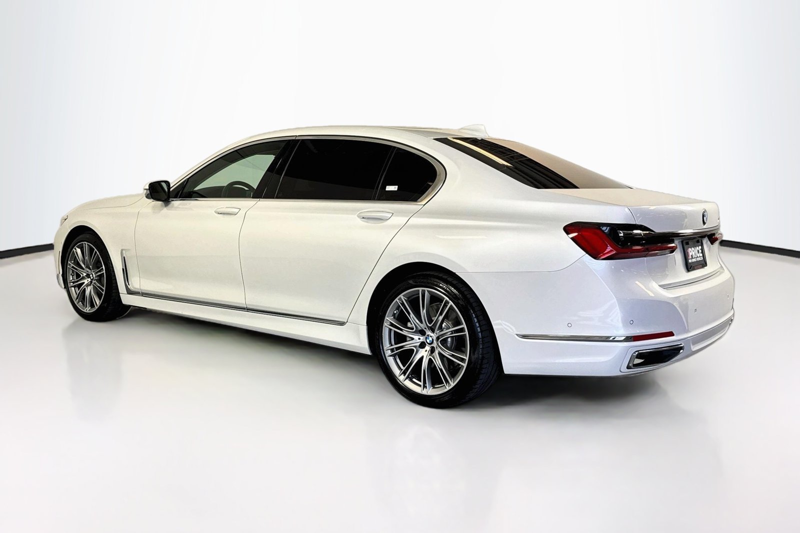 Used 2020 Mineral White Metallic BMW 740i image 7