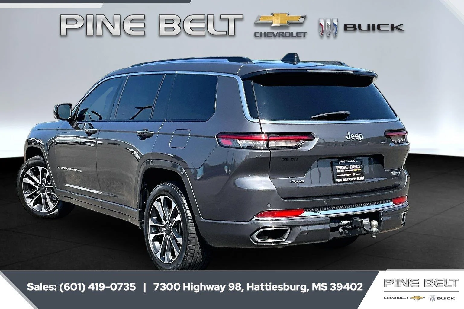 Used 2023 Baltic Gray Metallic Clearcoat Jeep Overland image 2