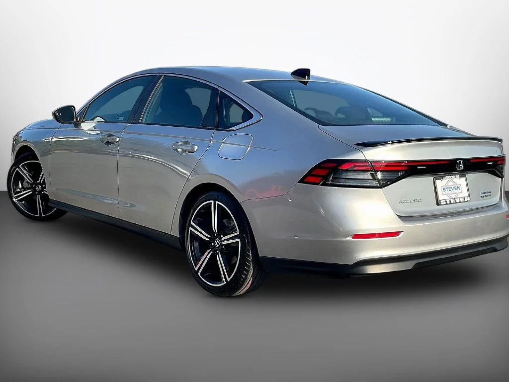 Certified Used 2024 Solar Silver Metallic Honda Sport image 4