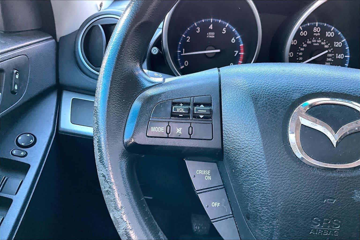 Used 2013 Liquid Silver Metallic Mazda i Sport image 24