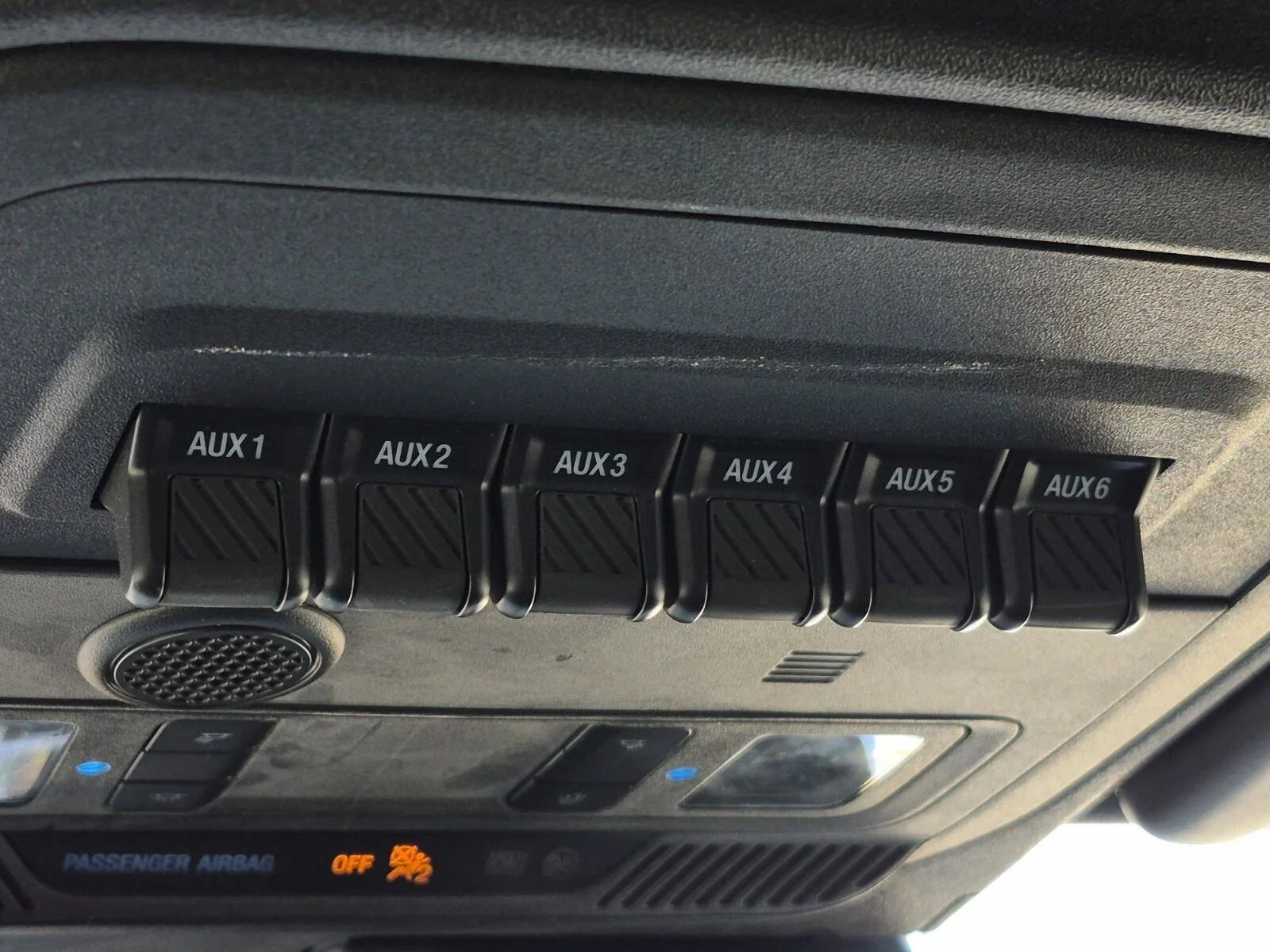 Used 2022 Velocity Blue Metallic Ford Wildtrak image 36