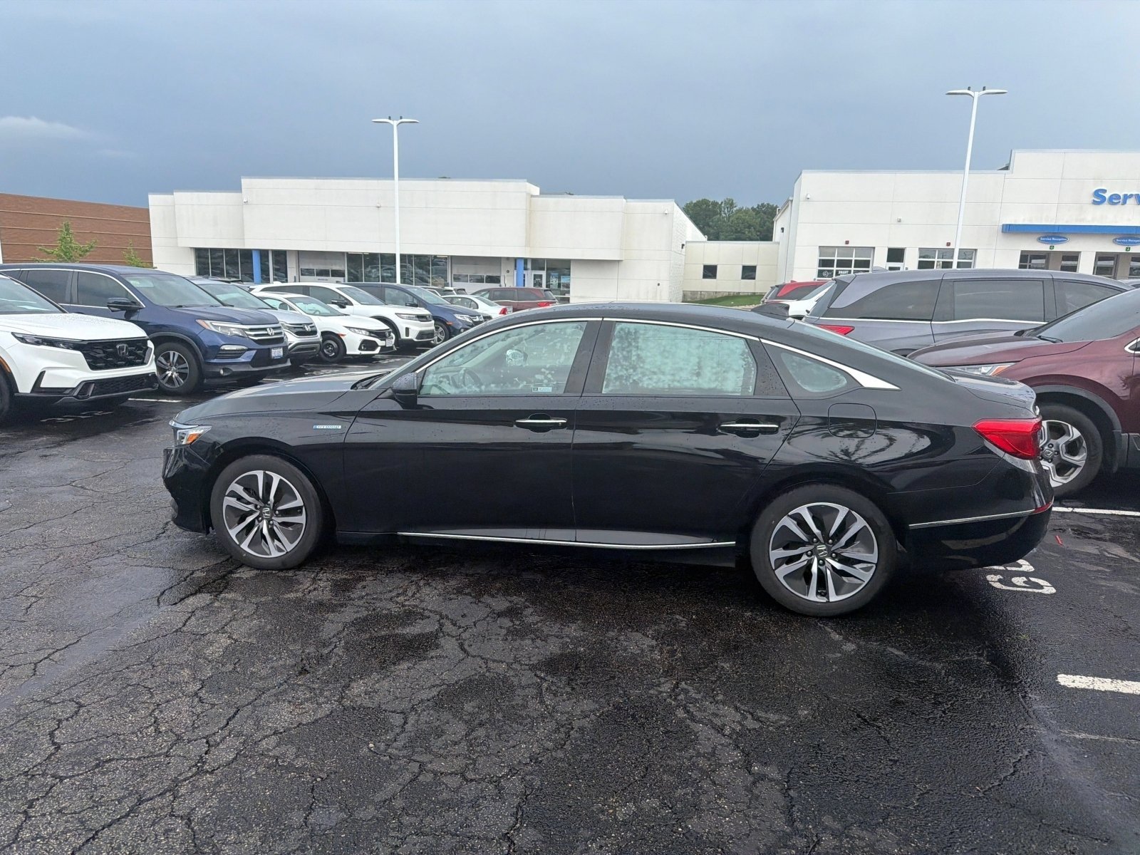 Used 2019 Crystal Black Pearl Honda Touring image 11