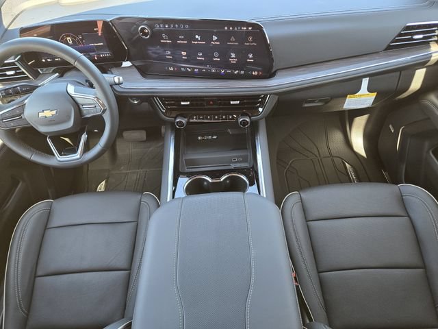 2025 Chevrolet Suburban Premier - Photo 21