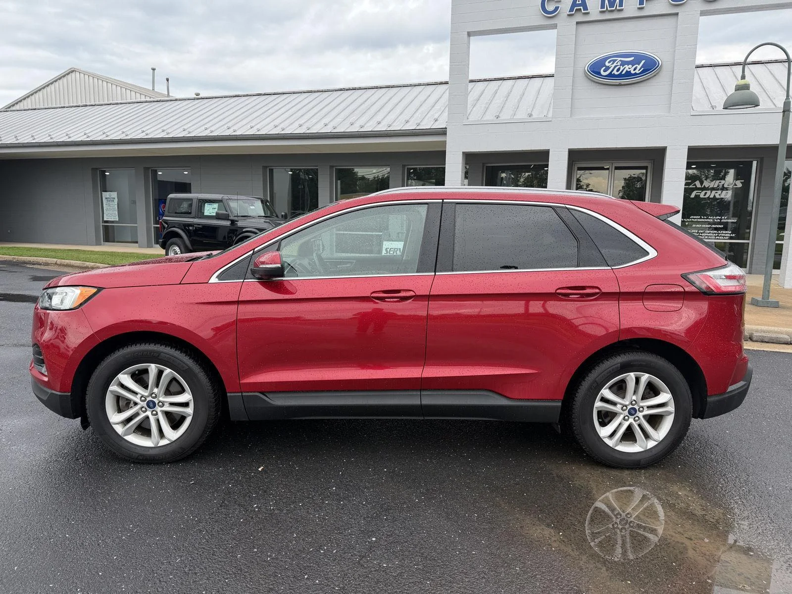 Used 2020 Rapid Red Metallic Tinted Clearcoat Ford SEL image 2