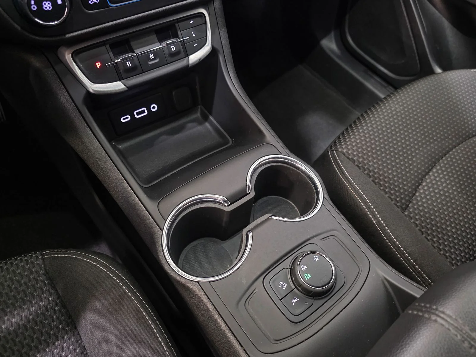 Used 2024 Black GMC SLE image 25