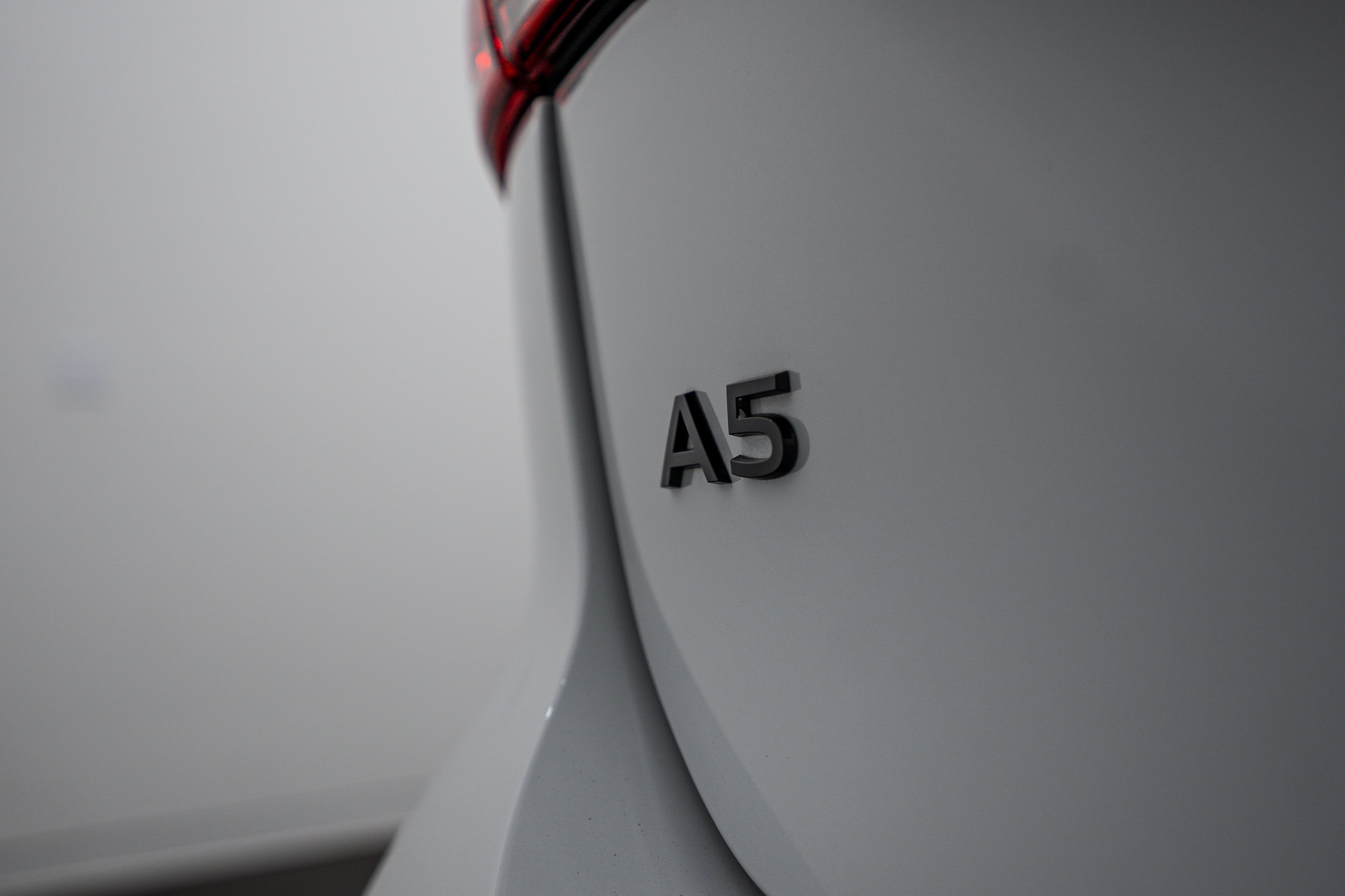 Used 2025 Glacier White Metallic Audi Premium Plus image 21