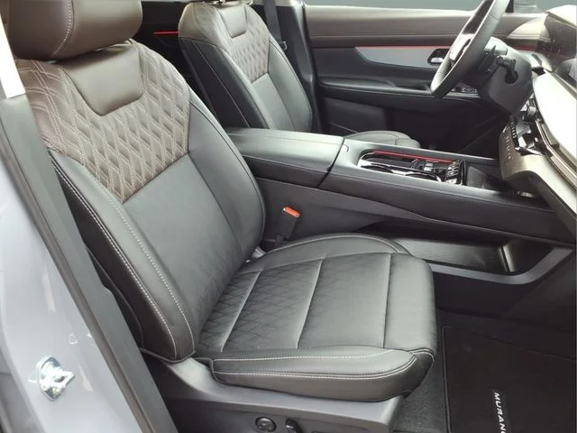 Used 2026 Gray Nissan Platinum image 19