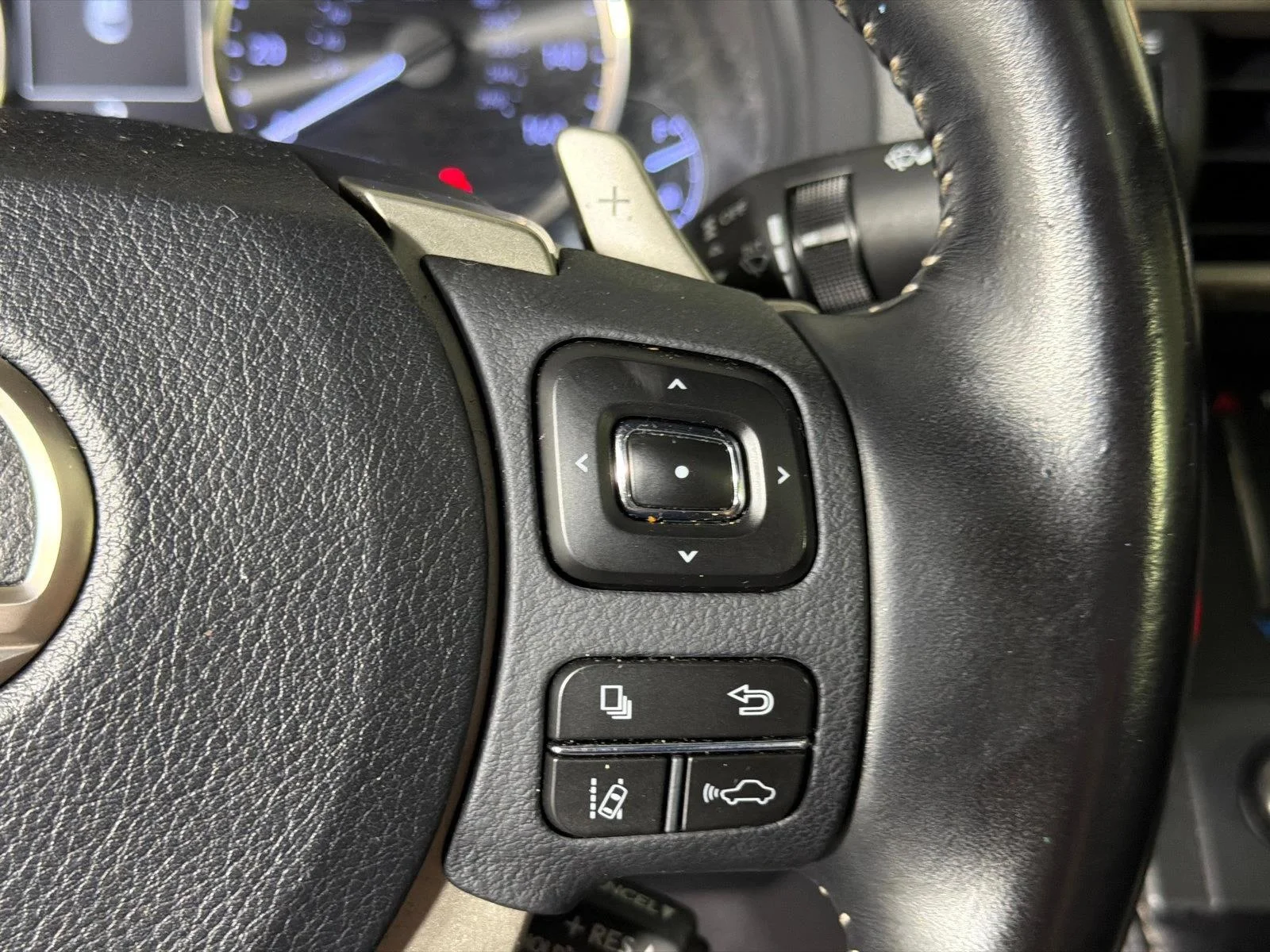 Used 2018 Silver Lexus RC 300 image 23