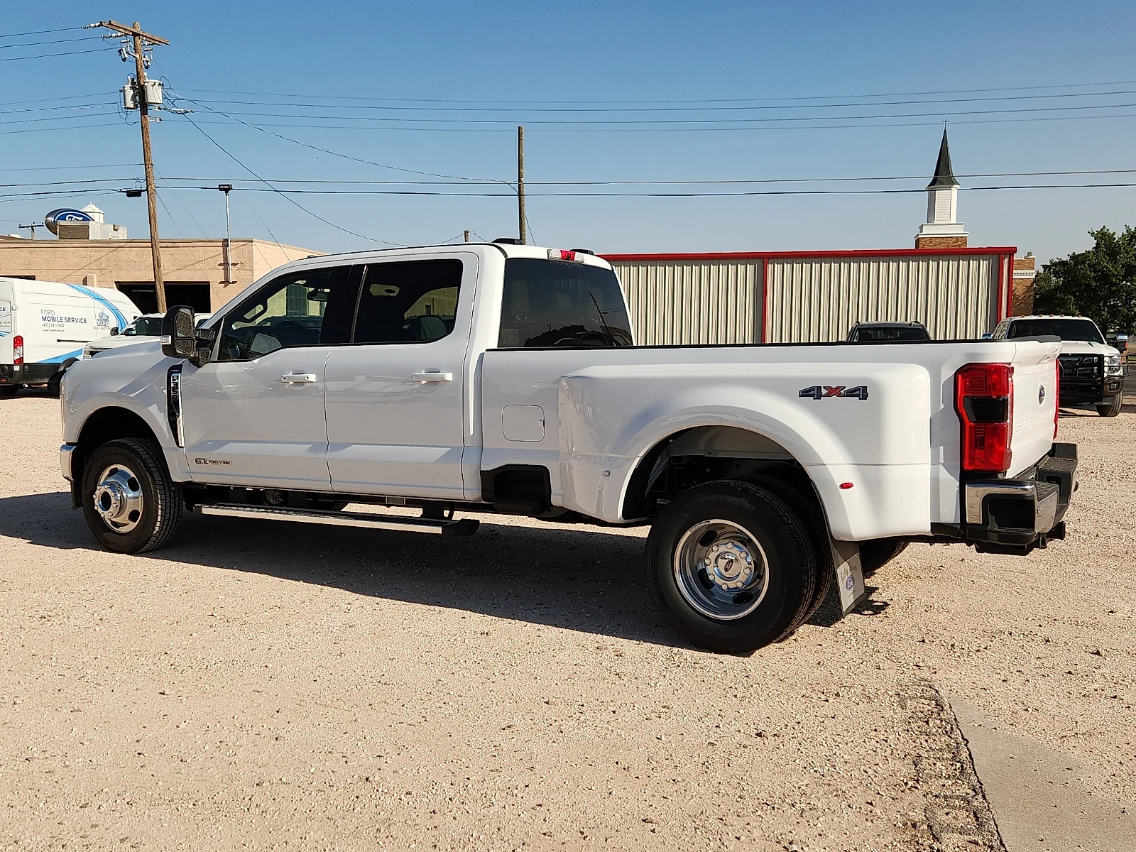 New 2026 Oxford White Ford Lariat image 4