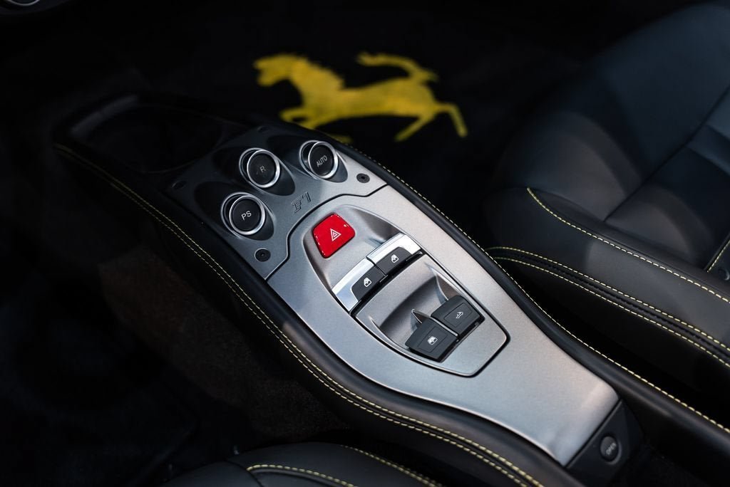 Certified Used 2014 Nero Ferrari Base image 37