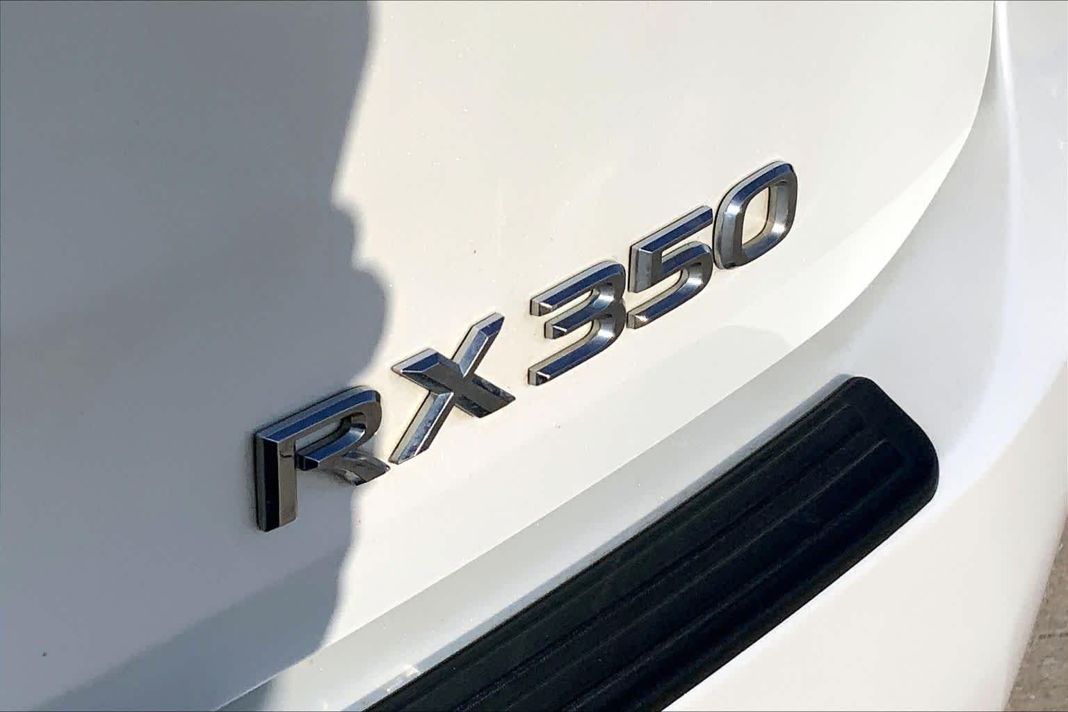Used 2016 Eminent White Pearl Lexus  image 10