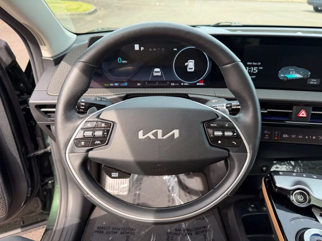 Used 2023 Deep Forest Green Kia GT-Line image 19