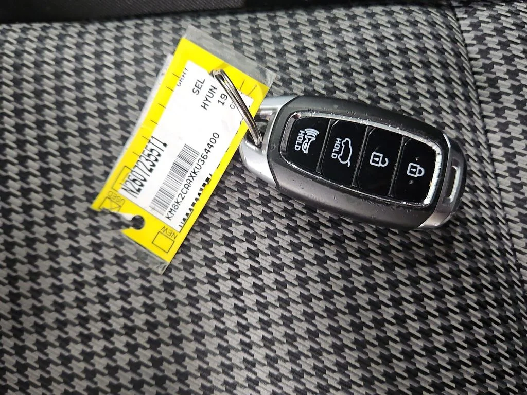 Used 2019 Thunder Gray Hyundai SEL image 28
