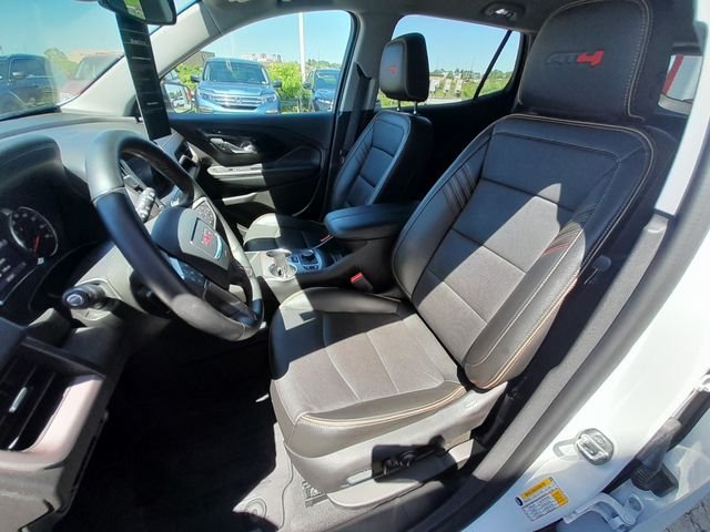 Used 2024 White GMC AT4 image 33
