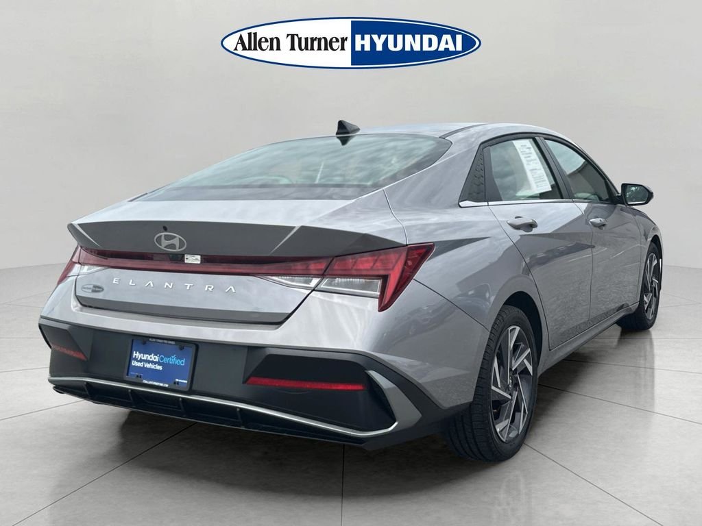 Used 2025 Fluid Metal Hyundai SEL Convenience image 8