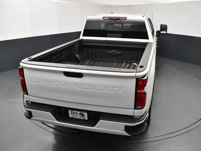 Used 2024 White Chevrolet LT image 17