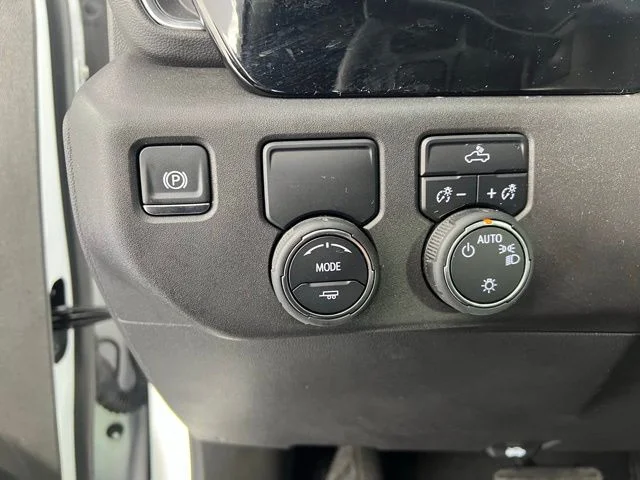 Used 2024 White Chevrolet LT image 20