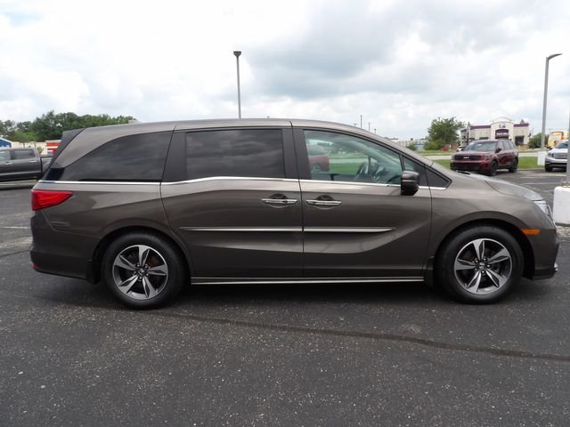 Used 2020 Pacific Pewter Metallic Honda Touring image 8