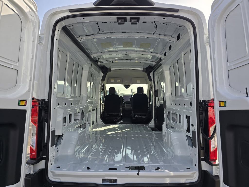 New 2026 Oxford White Ford XL image 29