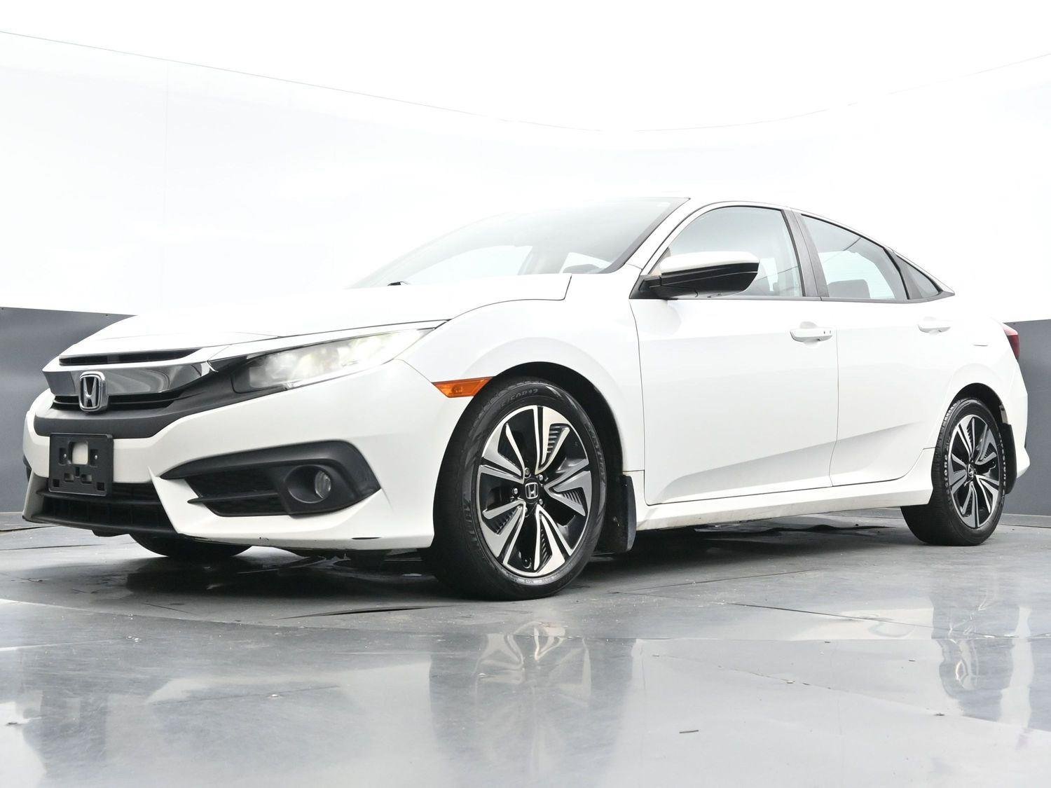 Used 2016 White Orchid Pearl Honda EX-T image 38