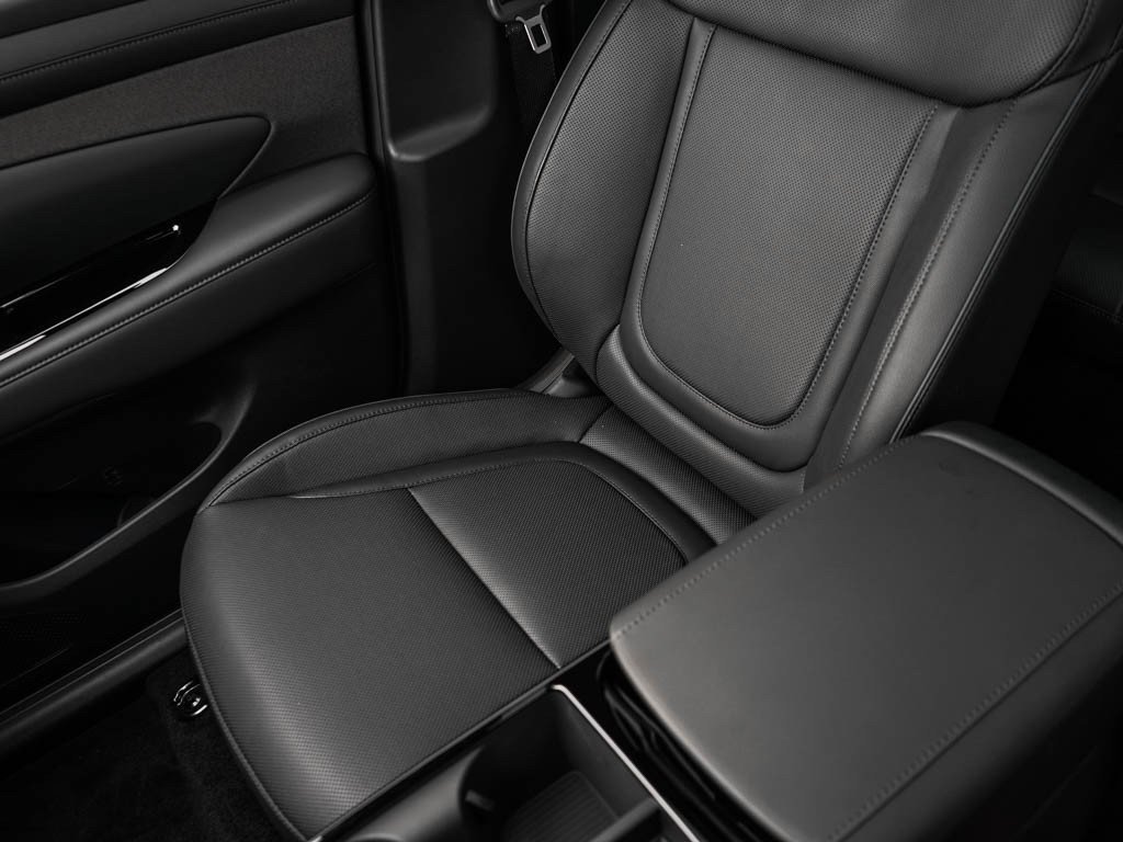 New 2026 Shimmering Silver Hyundai Limited AWD image 26