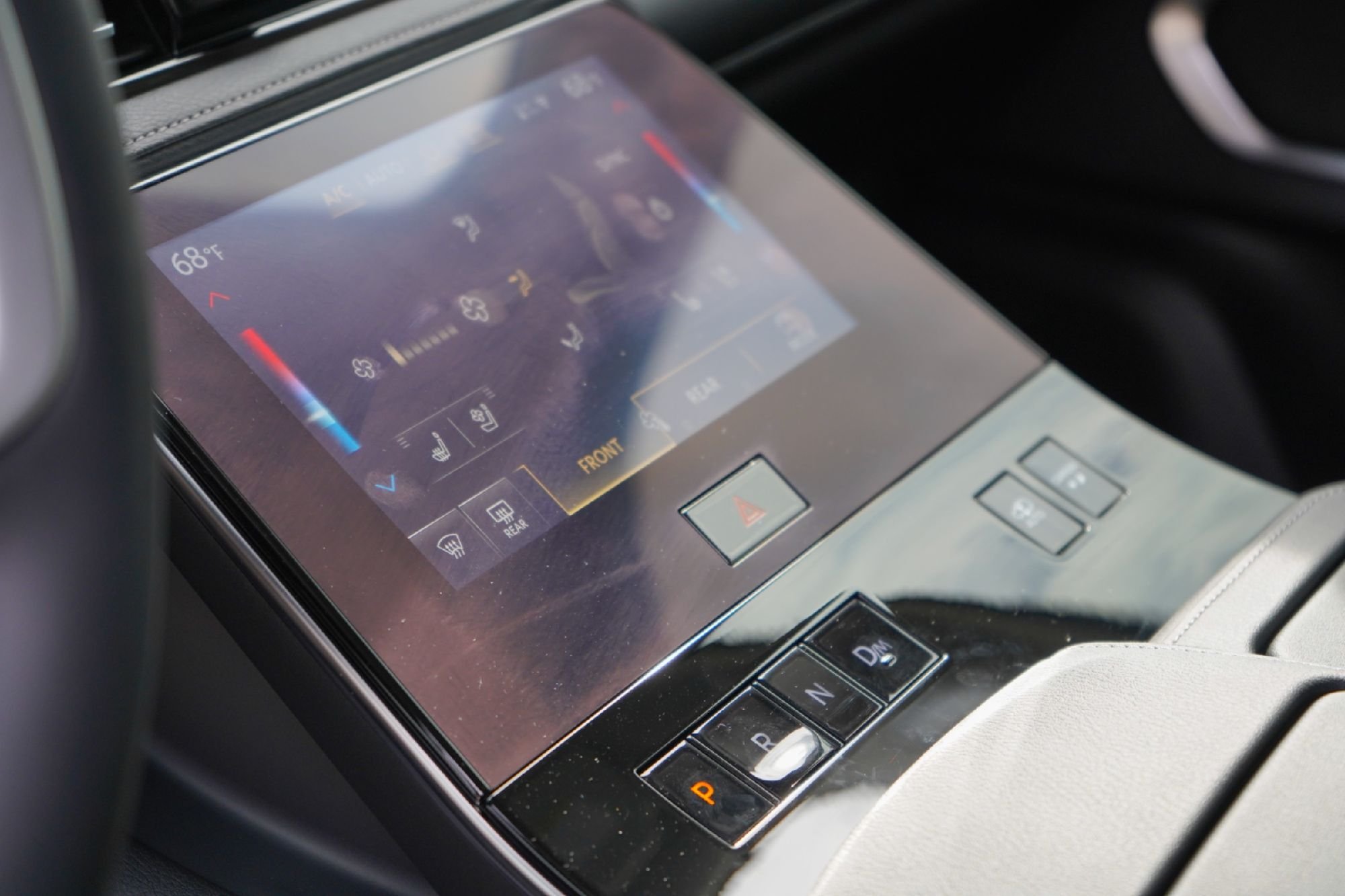 2025 INFINITI QX80 Sensory 4WD - Photo 14