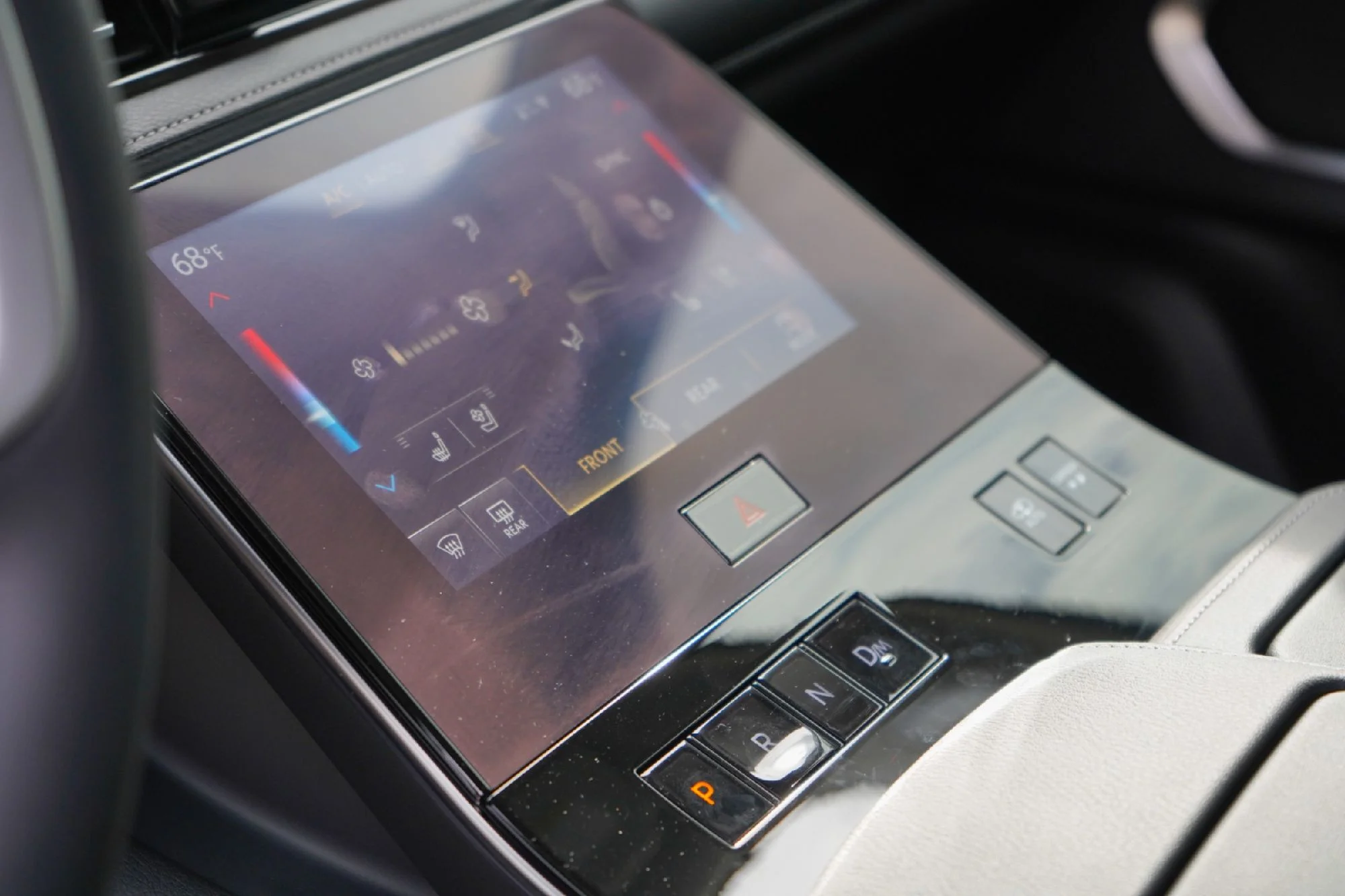 2025 INFINITI QX80 Sensory 4WD - Photo 14