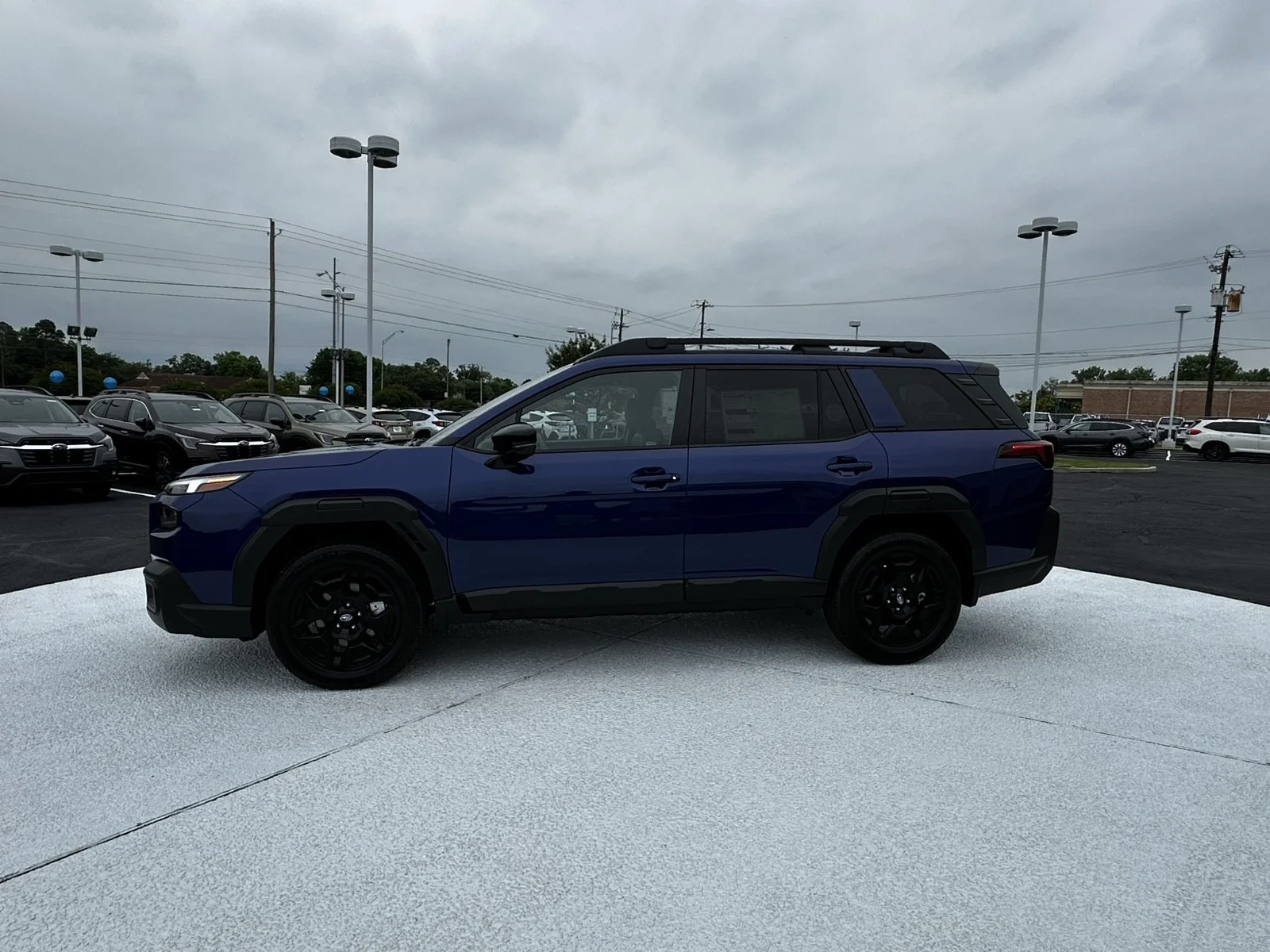 New 2026 SAPPHIRE BLUE PEARL Subaru Limited image 4