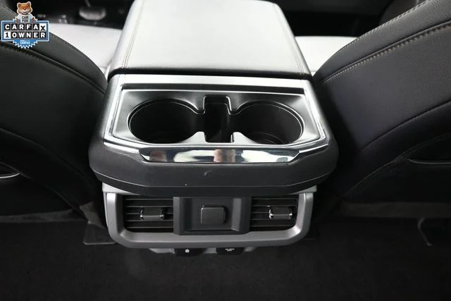 Used 2025 White Ford Lariat image 18