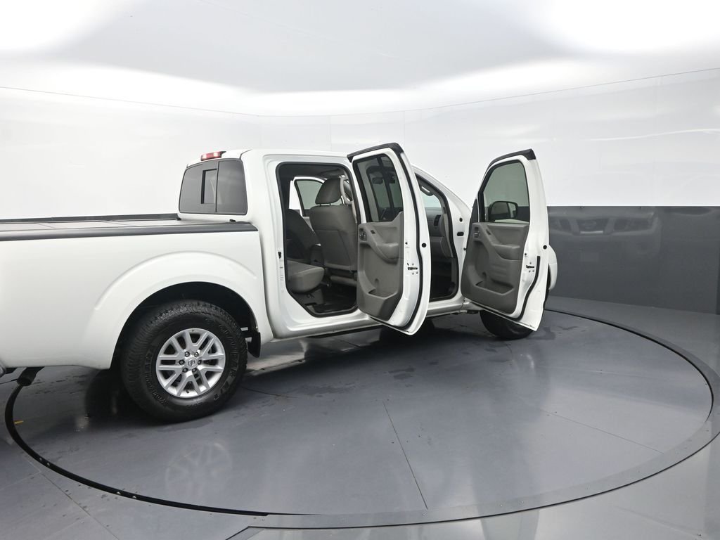 Used 2017 White Nissan SV image 36