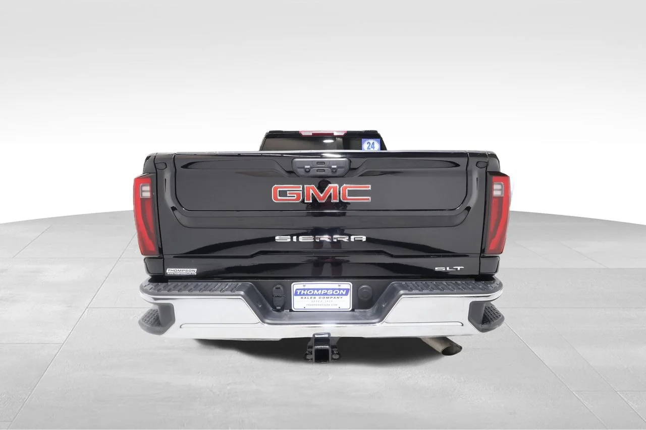 Used 2024 Onyx Black GMC SLT image 3