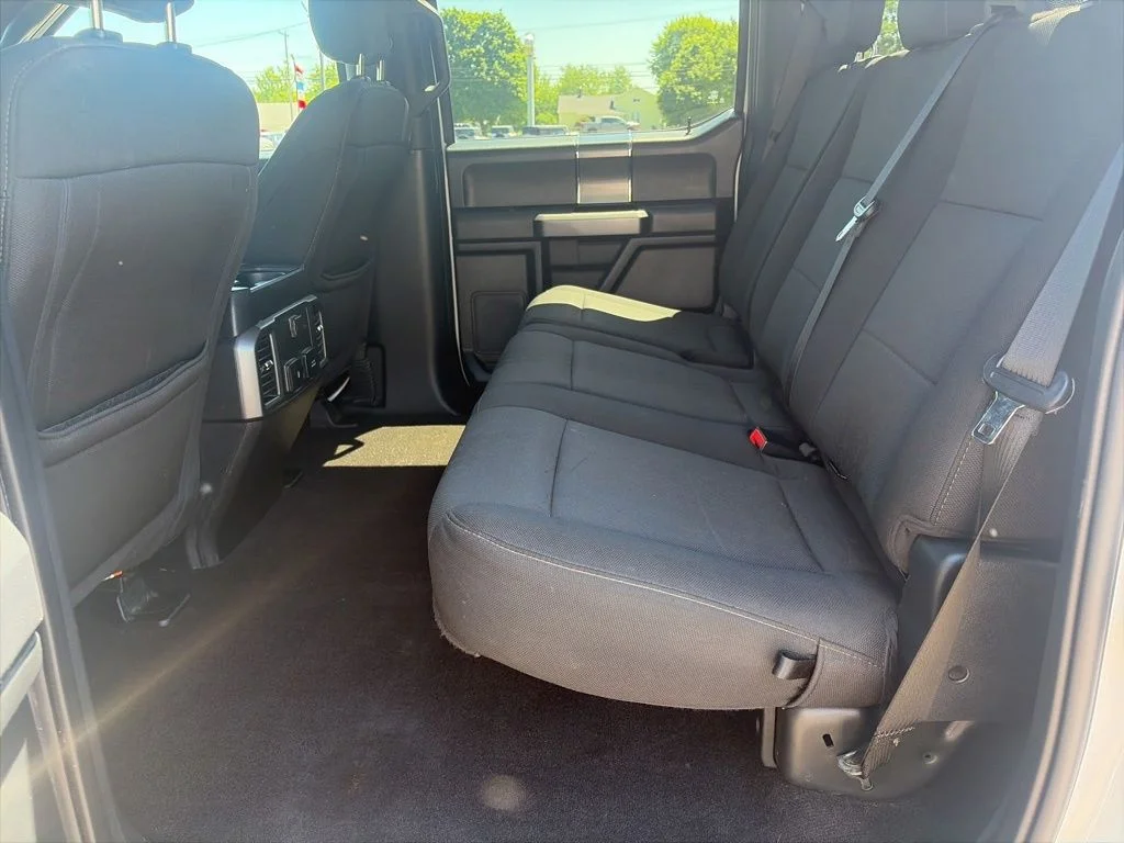 Certified Used 2020 Oxford White Ford XLT image 26