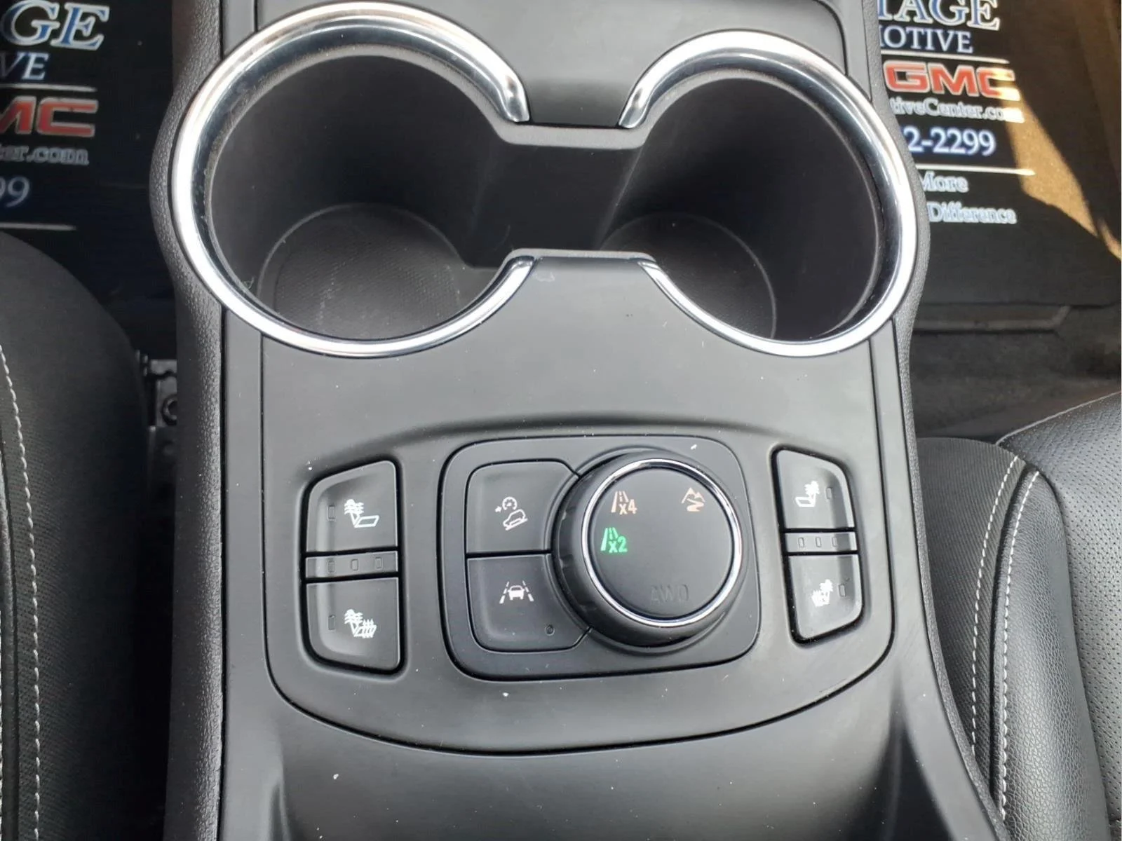 Used 2023 Summit White GMC SLT image 25