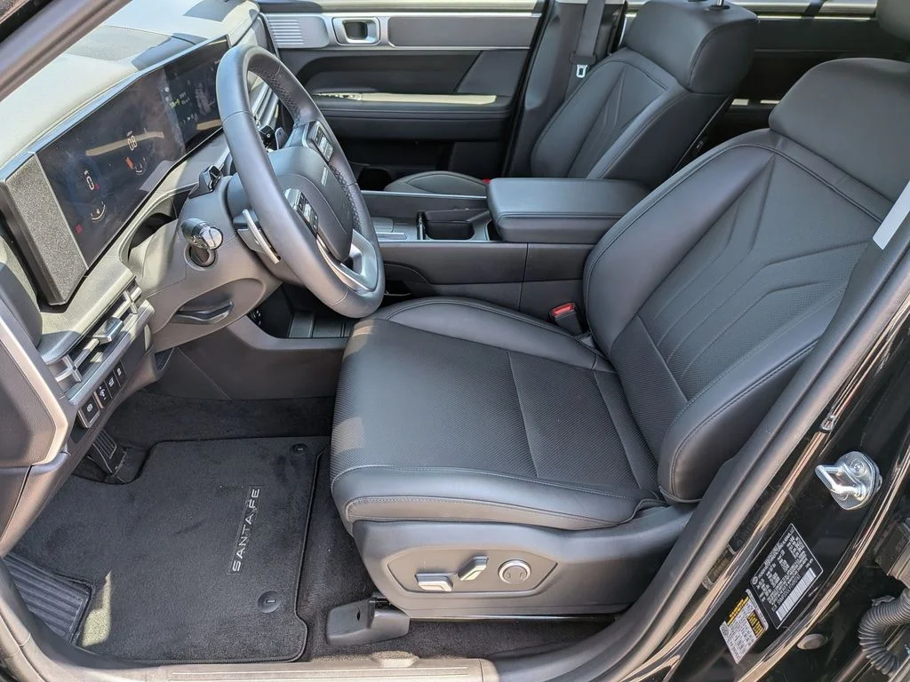 Used 2026 Black Hyundai SEL image 11