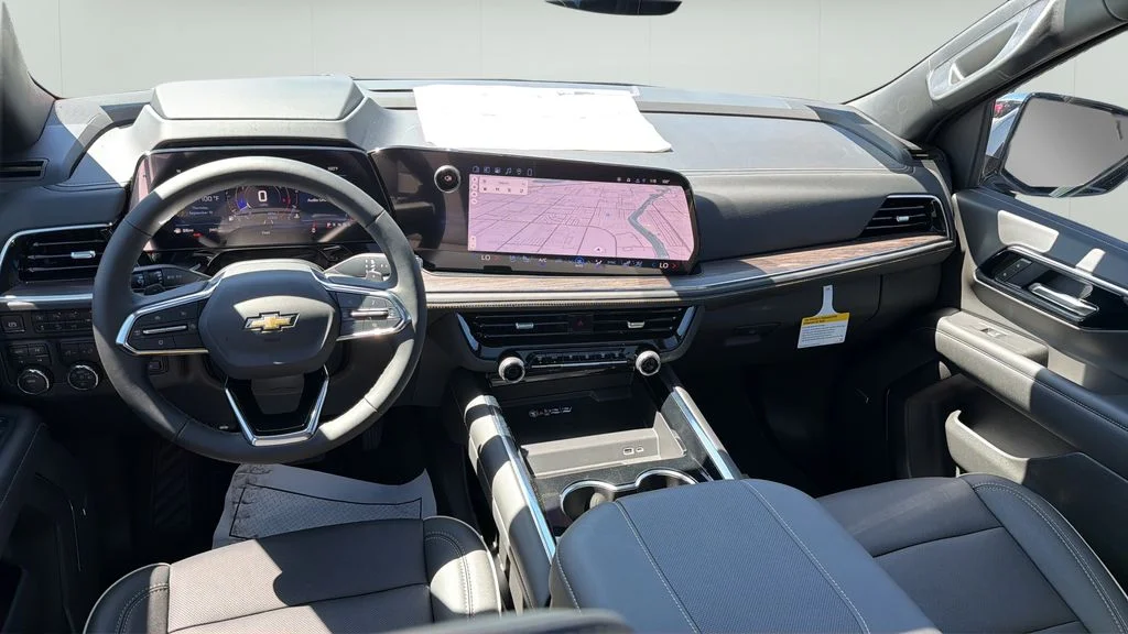 New 2026 White Chevrolet Premier image 17