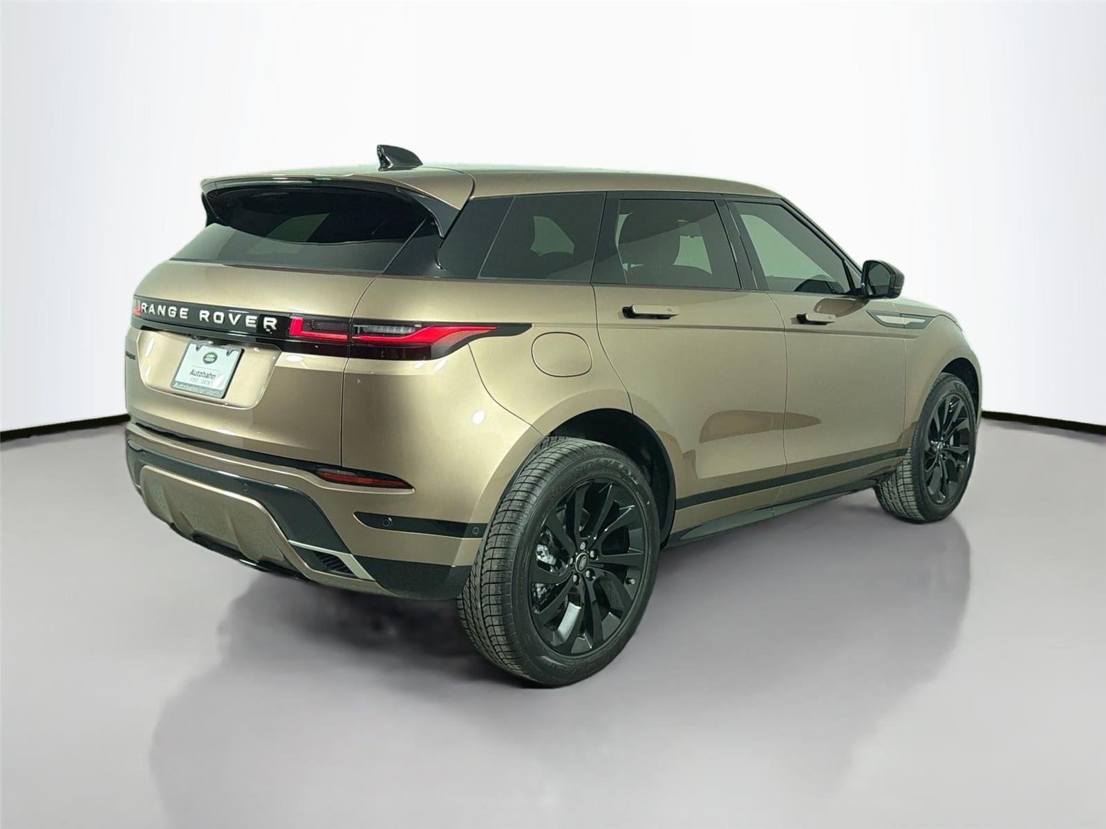 New 2026 Corinthian Bronze LAND ROVER Hoxton Edition P250 image 5