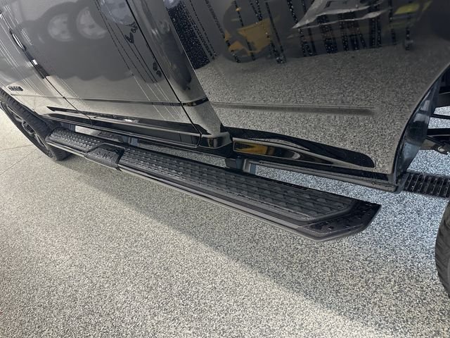 New 2026 Diamond Black Crystal Pearl-Coat Exterior Paint RAM Laramie image 19