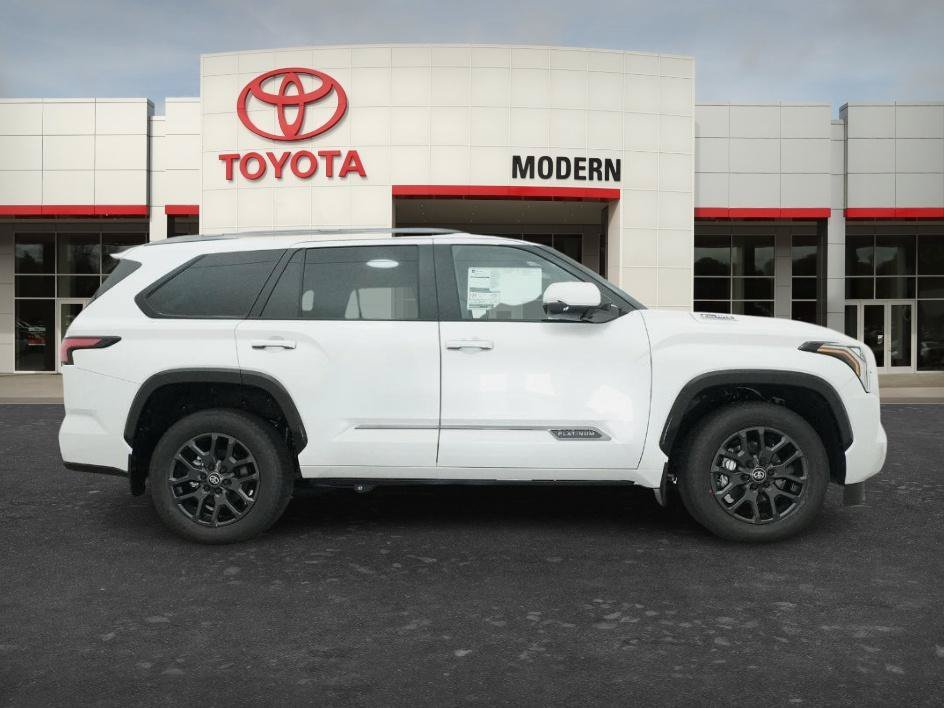 New 2026 Wind Chill Pearl Toyota Platinum image 15