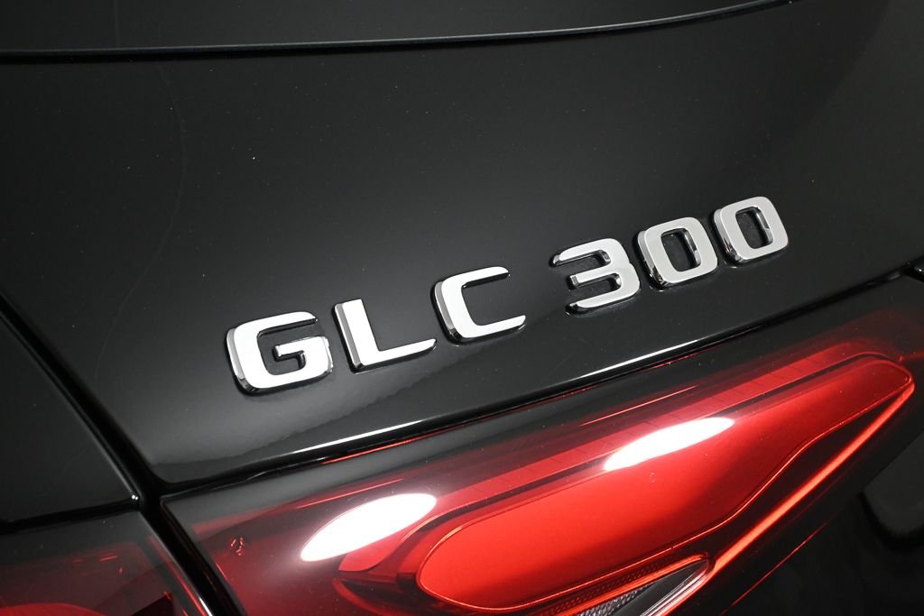 Certified Used 2026  Mercedes-Benz GLC 300 image 27