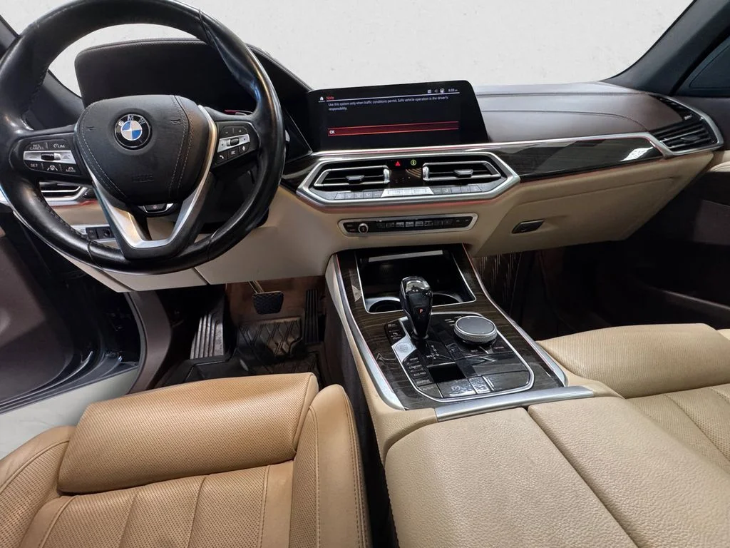 Used 2019 Black BMW xDrive40i image 10