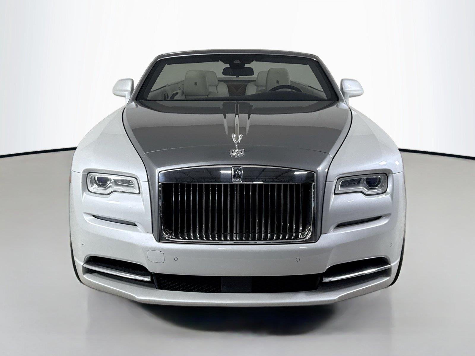 Used 2016 English White Rolls-Royce  image 13