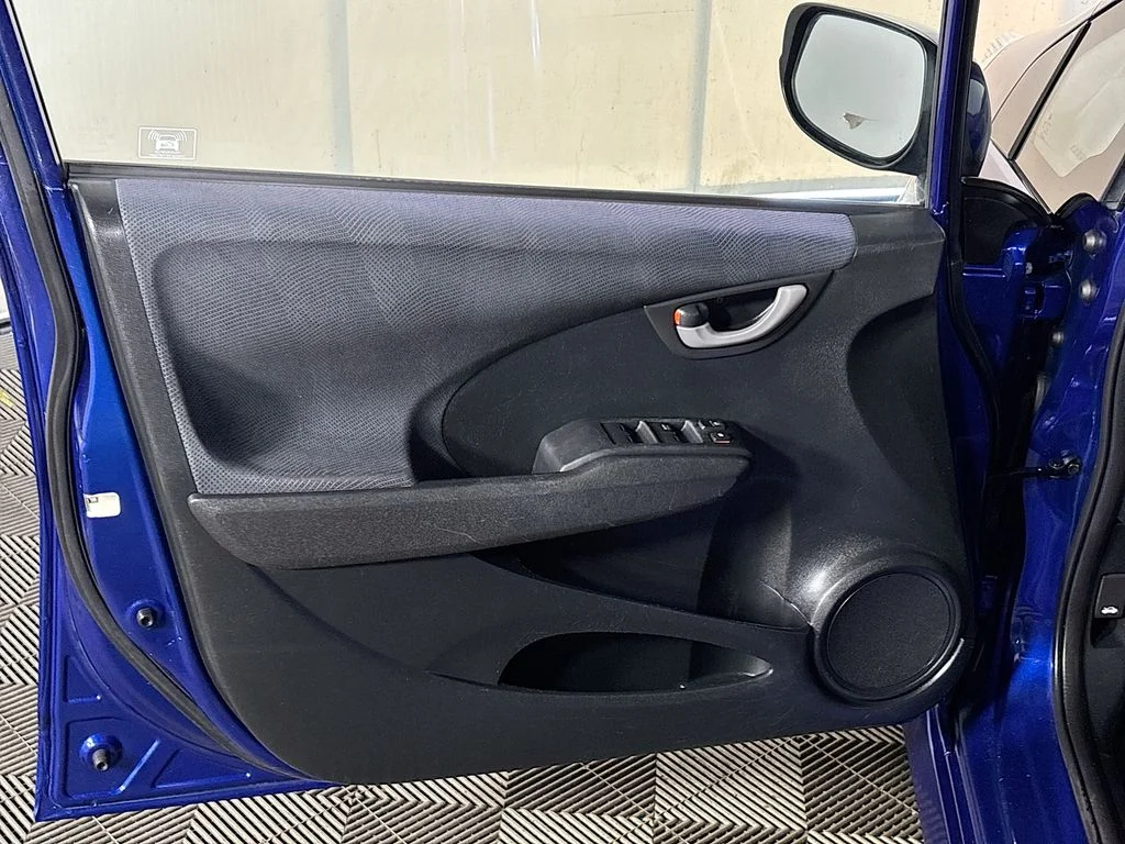 Used 2009 Blue Honda Sport image 10